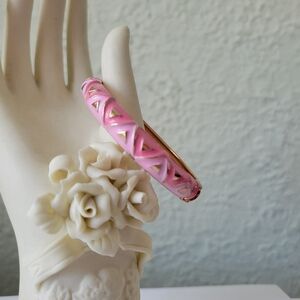 Clamper Bracelet Pink Enamel with Triangles and Gold-tone 7"